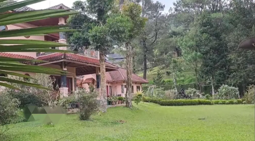 DIJUAL VILLA BAGUS STRATEGIS DI CILOTO PUNCAK