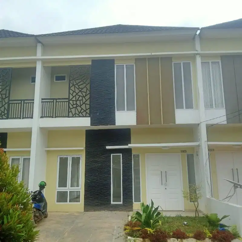 Dijual townhouse dl kompek Duta Mas km 7 Palembang