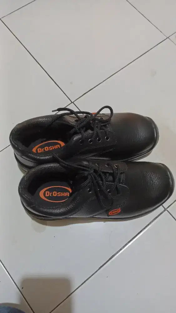 Sepatu Safety Dr.OSHA UK 41