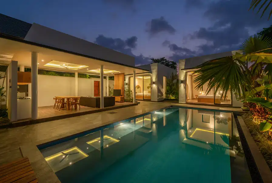 VILLA LEASEHOLD MODERN BEBAS BANJIR DI SEMINYAK