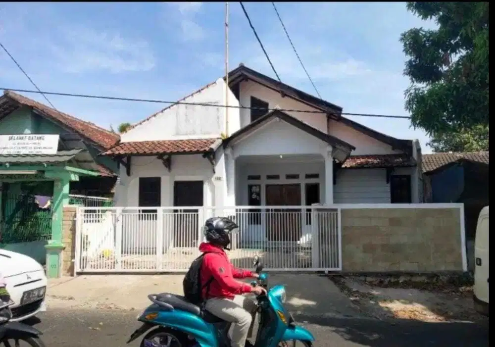 Rumah Pinggir Jalan murah cocok untuk usaha