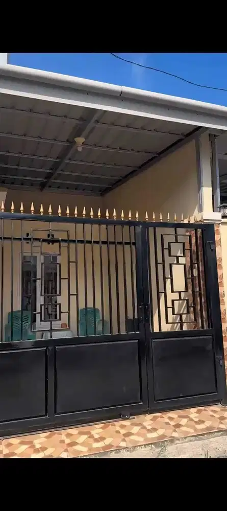 Rumah Cantik Lengkap Dapur, Pagar dan Kenopi