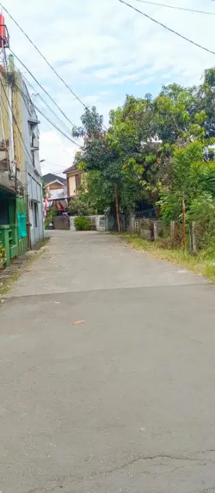 Jual Rumah lama hitung tanah luas 90 di margahayu bandung dekat MTC