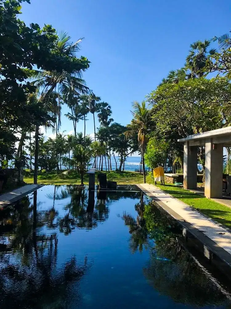 Saba beqch villa resort ema for sale