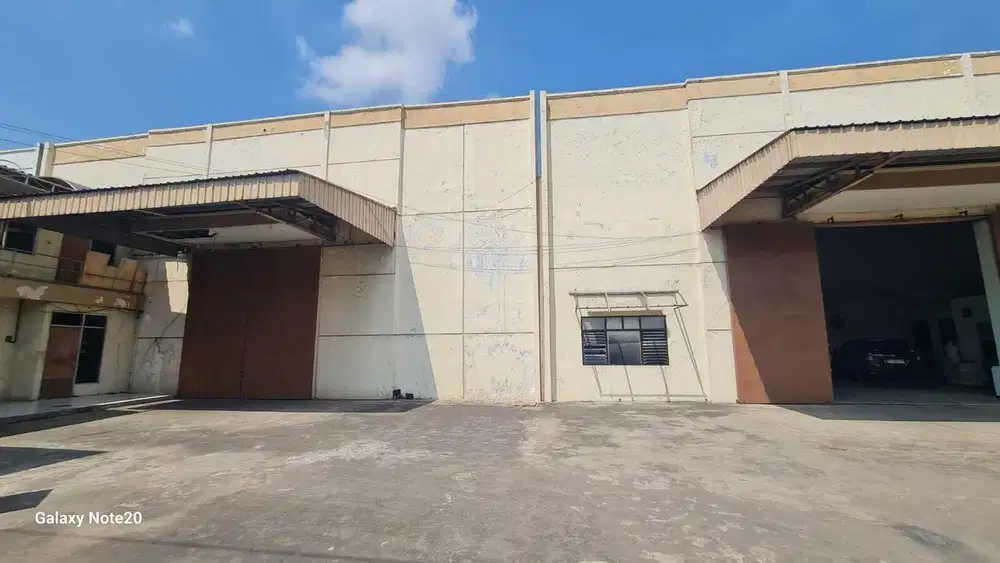 Dijual/Disewakan Gedung Hitung Tanah di Margomulyo Indah Strategis Lux