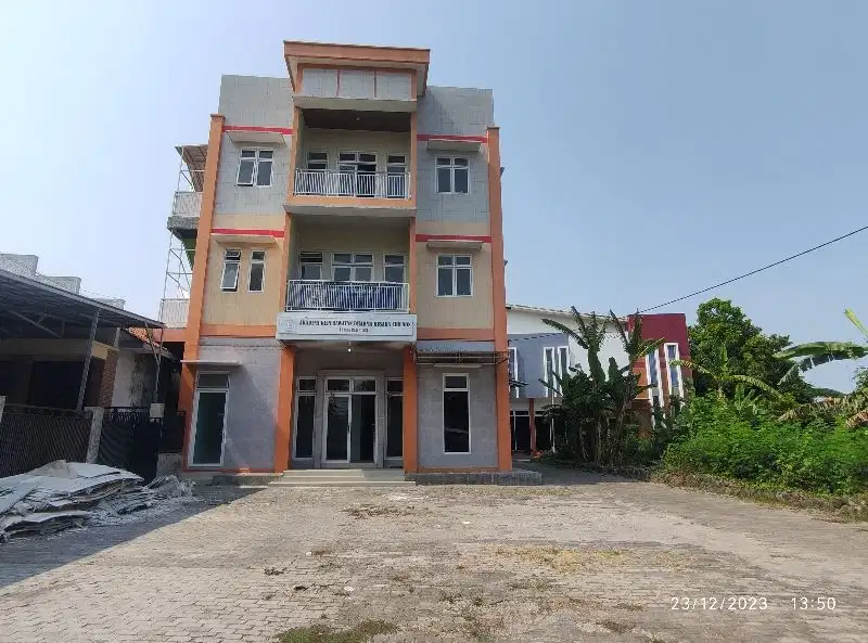 Disewakan bangunan eks lembaga pendidikan di kota Cirebon