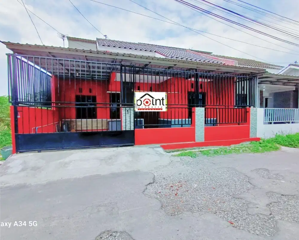 Rumah Bagus Berpagar siap Huni di Gawanan Colomadu