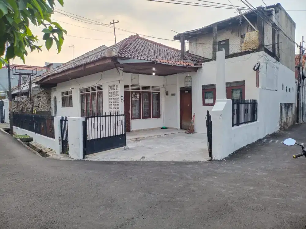 Turun harga!!! rumah hitung tanah saja di tebet barat dalam