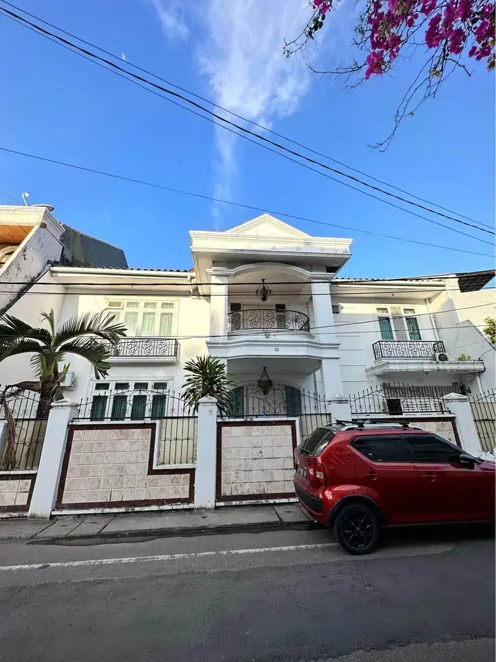 DIJUAL RUMAH MEWAH DI PUSAT KOTA MAKASSAR JALAN KANCIL DEKAT RATULANGI