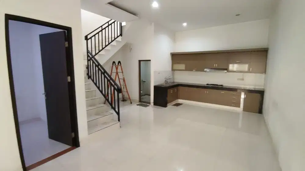 Sewa Rumah Tanjung Duren 6x15 Dengan 3 Kamar Tidur 2 Lantai 55 Juta