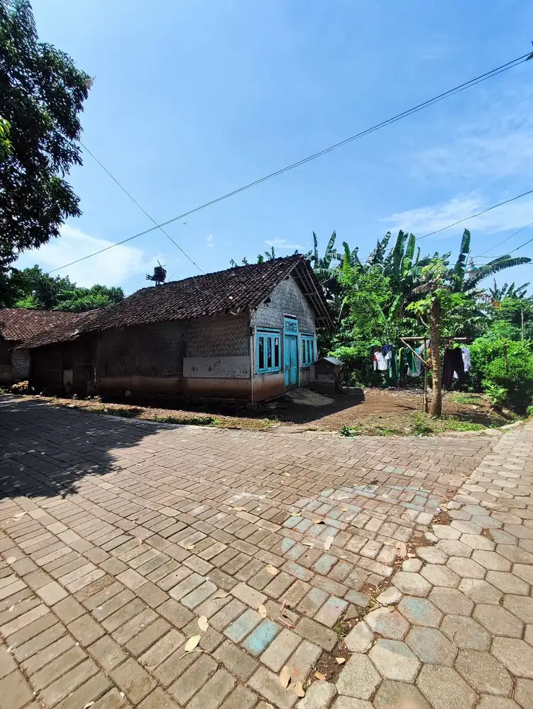 HITUNG TANAH SAJA LUAS 191 JALAN MANYAR DEKAT BERNADY LAND SLAWU