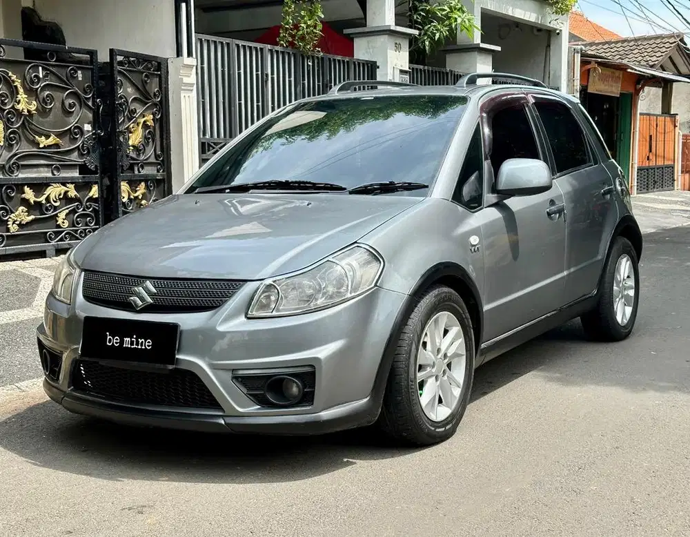 Cash Suzuki SX4 X-Over 1.5 AT 2011 Silver metalik mulus pribadi nego