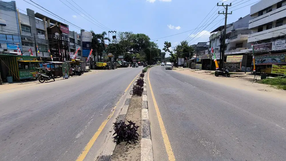 Dijual Gedung Kantor Jl.R.E.Martadinata Lemabang Palembang