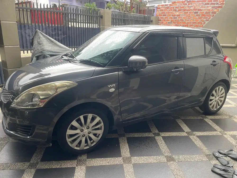 Suzuki Swift 2013 Bensin