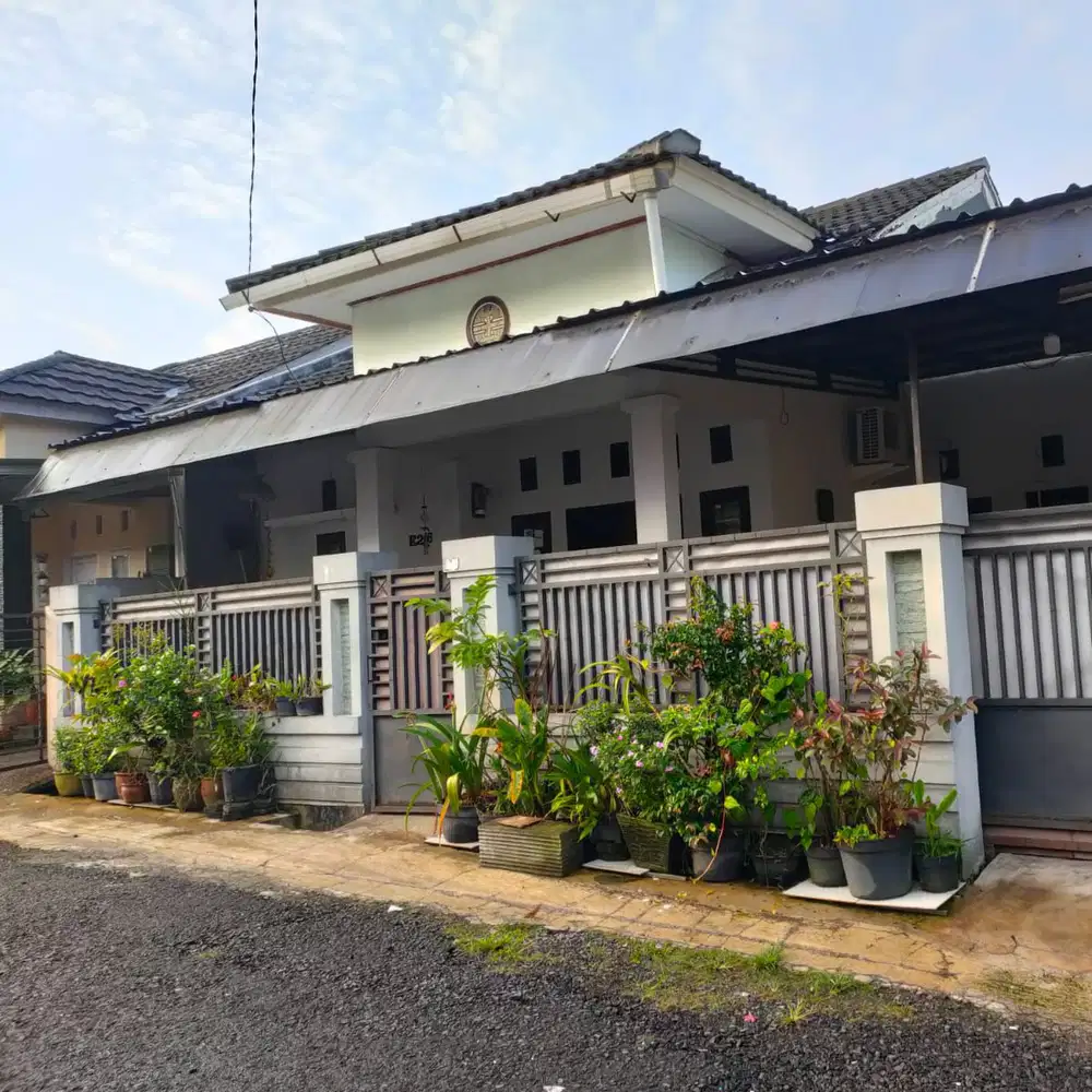 Rumah di jual polisi Hook di Cibereum Sukabumi