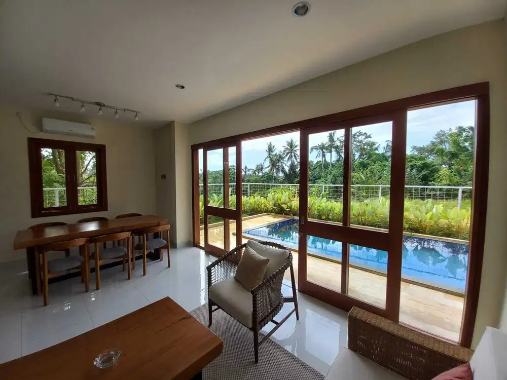 Villa fully furnished in Ubud with rice field view