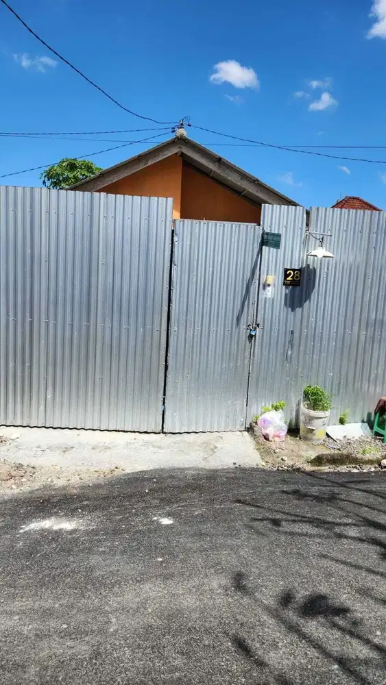 Di kontrakan Gudang , jalan Cargo , Denpasar, Bali