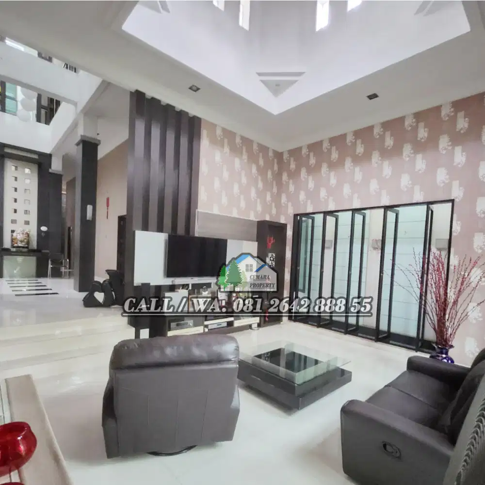 DISEWAKAN VILLA KOMP CEMARA ASRI JLN RENGAS