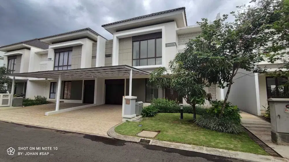 Dijual Rumah Cluster Btari Jalan Utama di Summarecon Bandung
