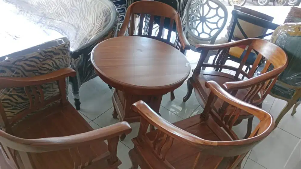 FURNITURE DARI KAYU JATI