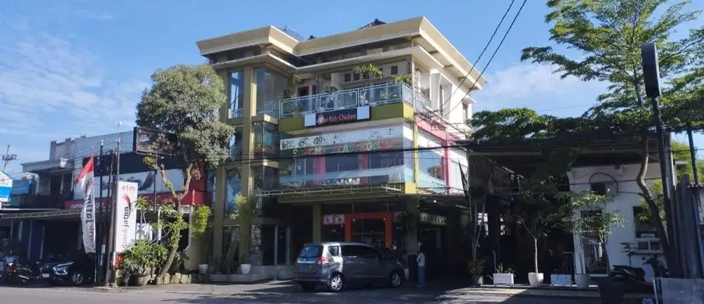 GEDUNG 3 LANTAI MURAH DI 0 JALAN RAYA BLITAR