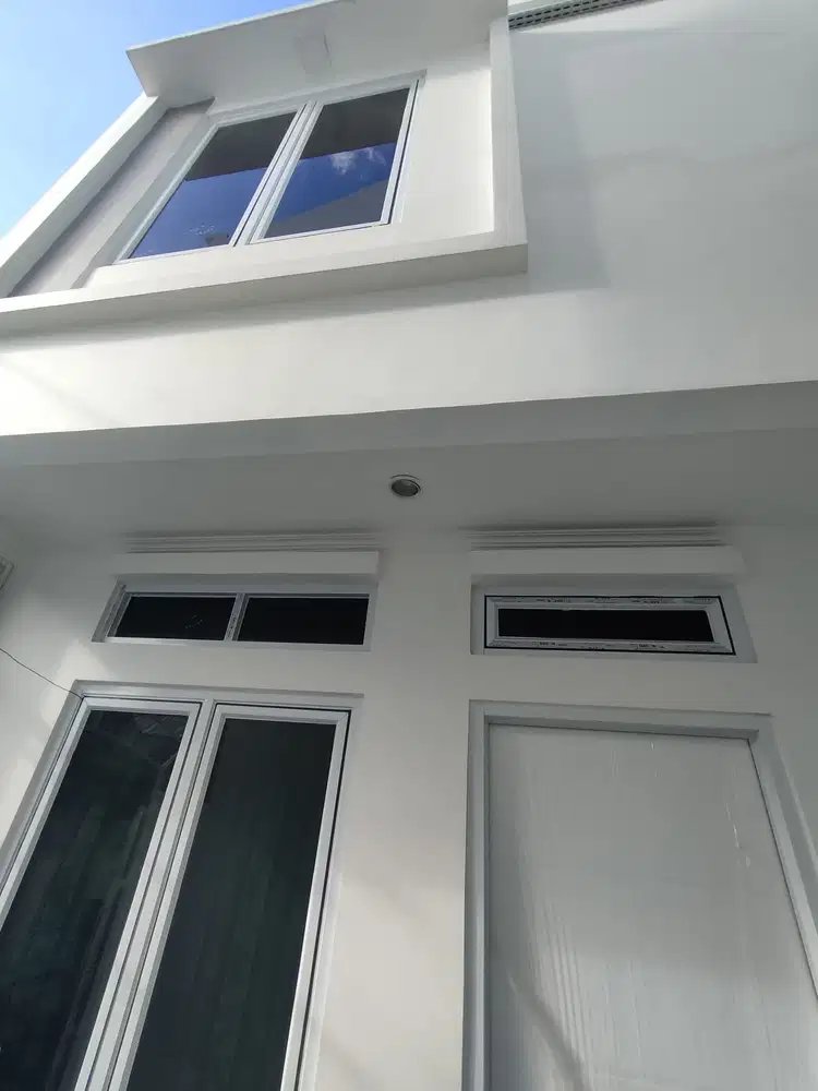 Di sewakan rumah bagus di utan kayu jakarta timur