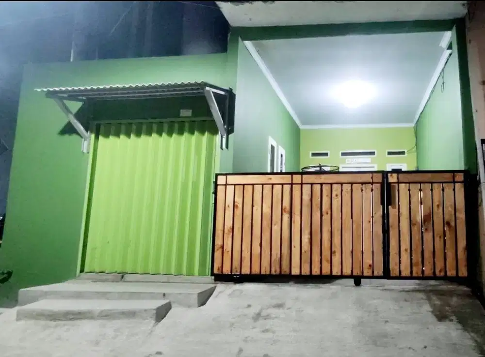 Rumah siap huni berikut kios di PUP sektor 5 kab.bekasi