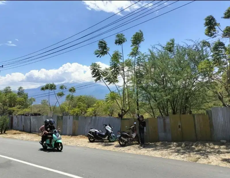 Dijual cepat tanah Pinggir jalan Raya Soekarno Hatta