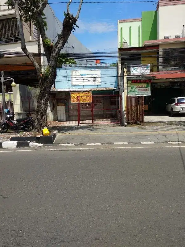 Dijual Ruang Usaha di lokasi komersil Jl.Indraprasta 82 Semarang