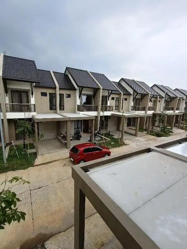 Jual Rumah HOOK Murah harga 1 M an di Podomoro Park Buahbatu Bandung