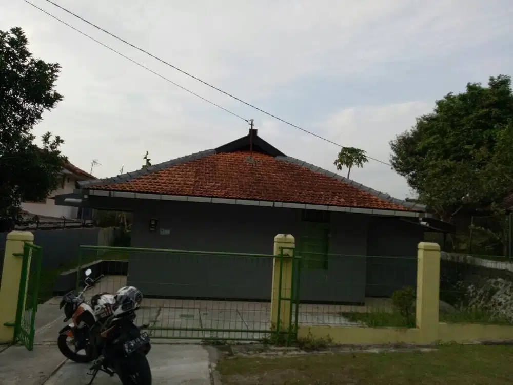 Rumah Luas dalam komplek PU Sawangan Depok Murah