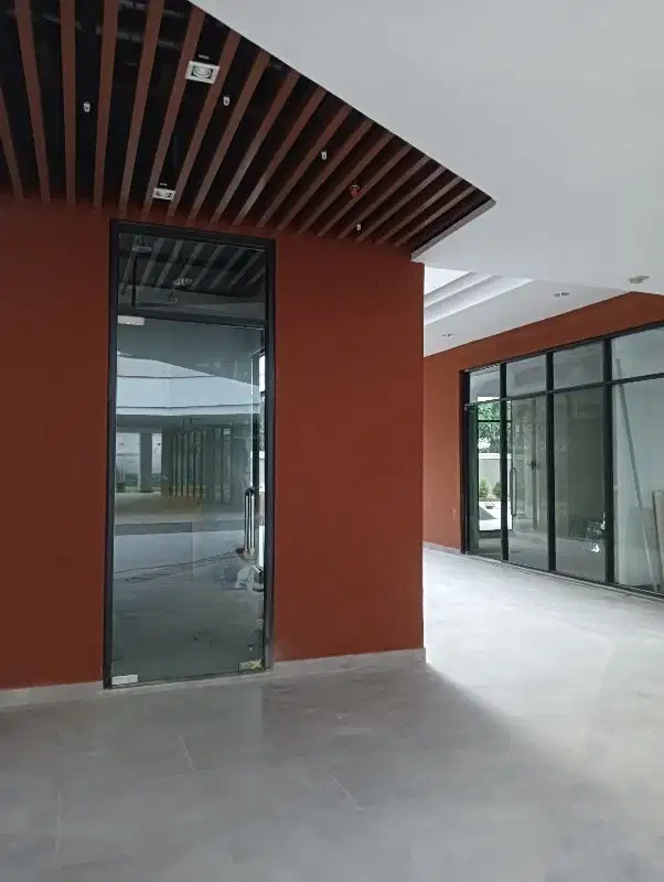 Di sewa kan Ruang Usaha ,cocok untuk makanan, coffee , toko kue