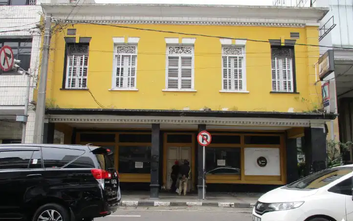 DISEWAKAN : RUKO STRATERGIS DEKAT PUSAT KOTA BANDUNG