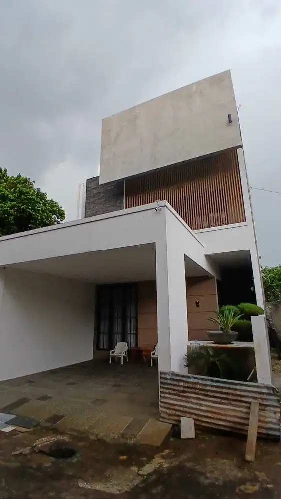 Dijual Rumah baru bagus dlm cluster lokasi sangat strategis di condet