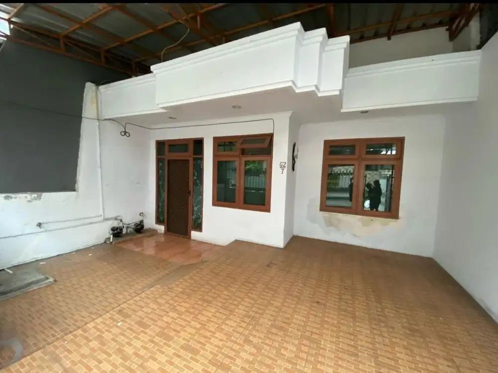 SEWA RUMAH luas  7 X 18M² SIAP HUNI DI THI JELAMBAR