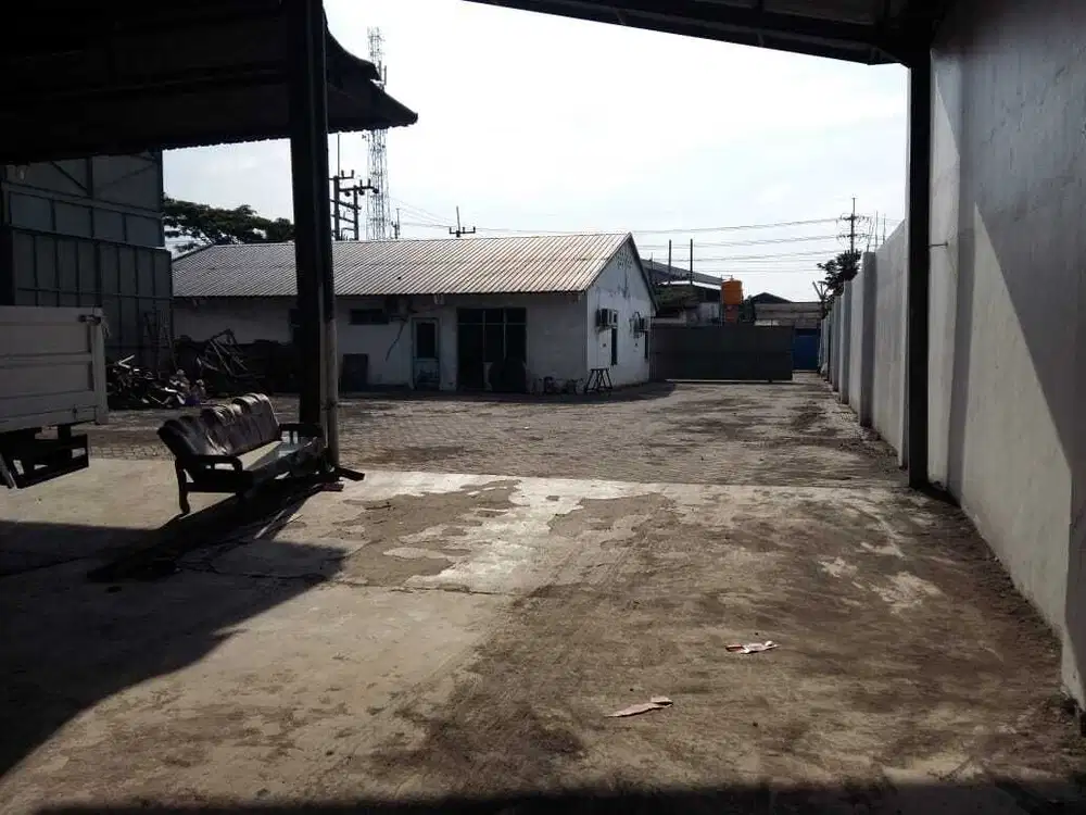 Dijual Gudang Raya Kepatihan Memganti Gresik