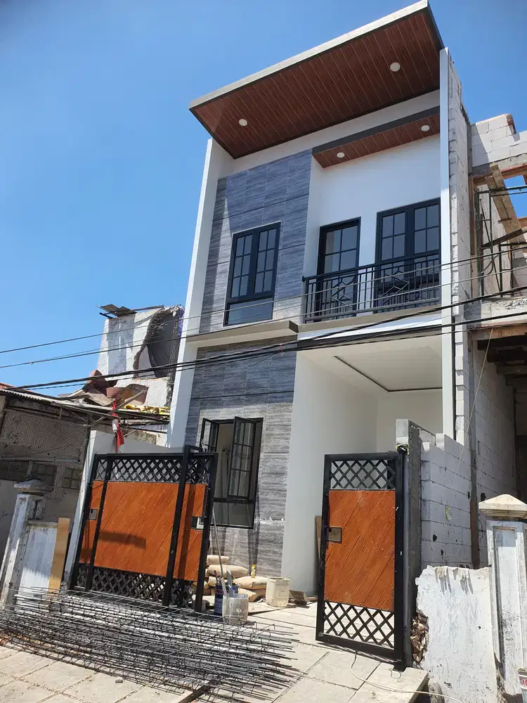 RUMAH KEREN JL UTAMA PENJARINGAN PANDUGO NIRWANA