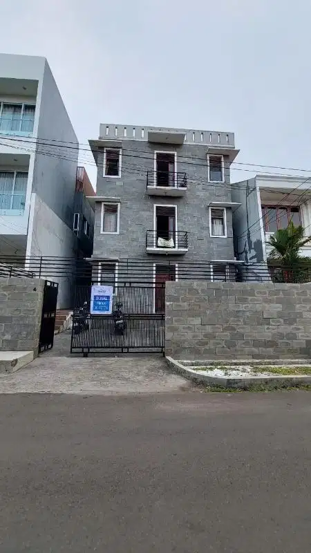 JUAL RUMAH KOST 34 KMR-TAMAN DAAN MOGOT-BELAKANG UNIV TARUMANAGARA