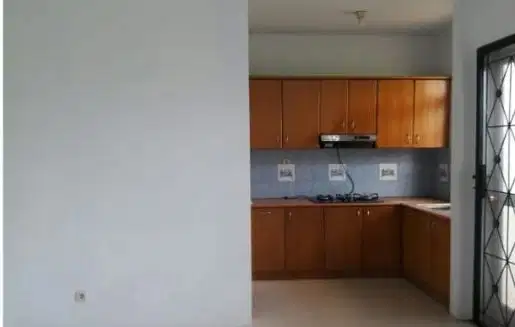 Dijual Cepat Town House Taman Hijau Lippo Karawaci Tangerang