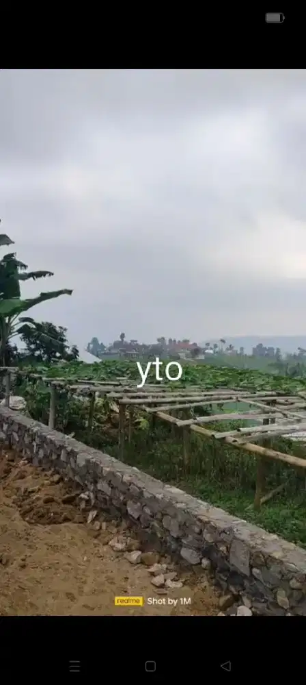 Jual tanah lokasi bawah paralayang Muning lt 400mtr hrg 1,5jt/m nego