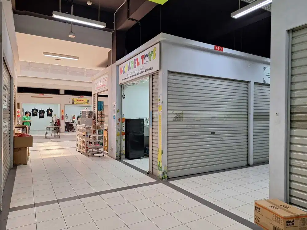 Kios Pasar Modern Intermoda BSD, Tangerang