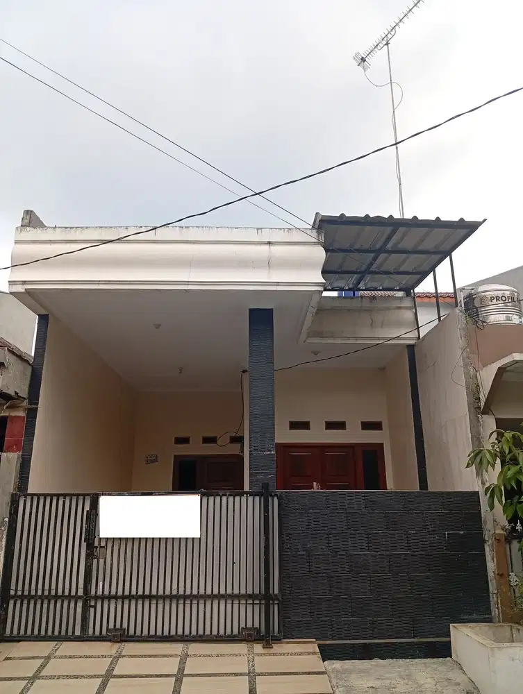 Rumah Bebas Banjir 15 Mnt ke Blu Plaza Siap Huni Dibantu KPR  J-32860