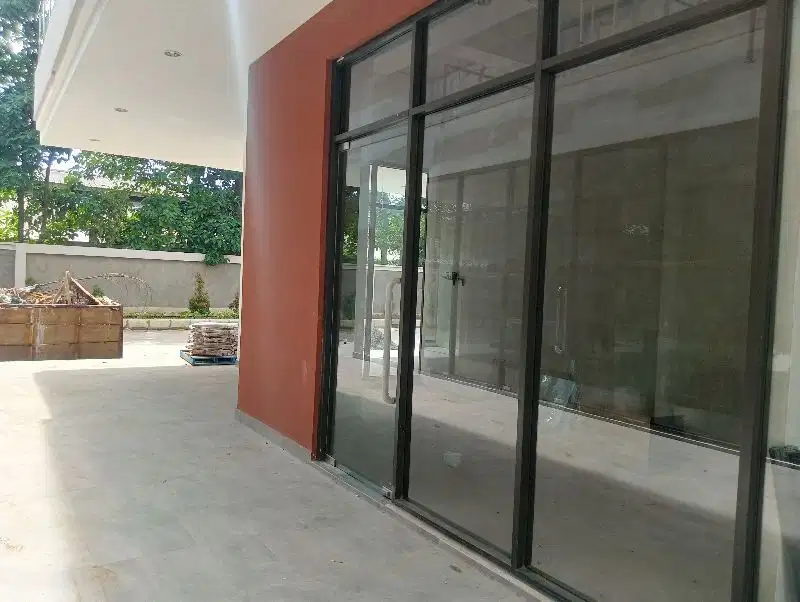 Di Sewakan Ruang Usaha untuk franchise minuman, bakalan HITS