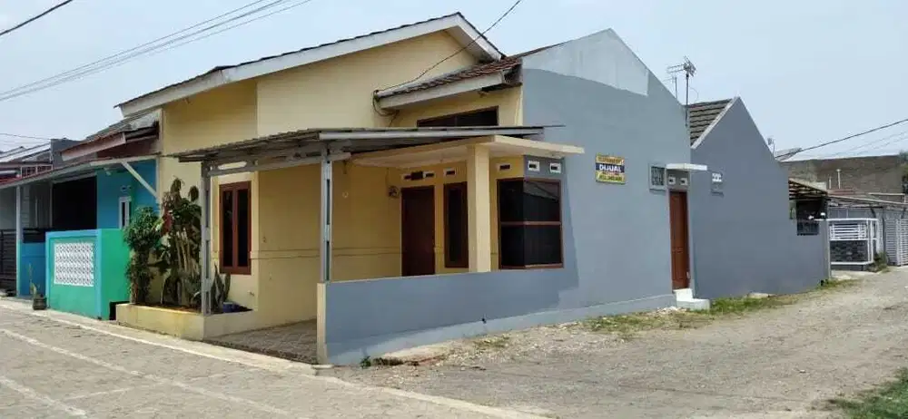 Rumah dijual Hegar Asri Cisaat Sukabumi siap huni posisi hook