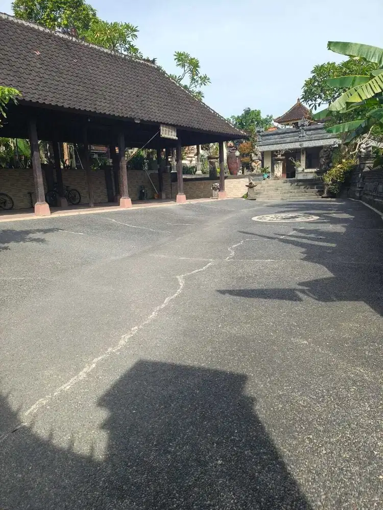 FOR  RENT HUNIAN BALINESE SANGAT LUAS DENGAN KONTUR TANAH 3 STEPPING