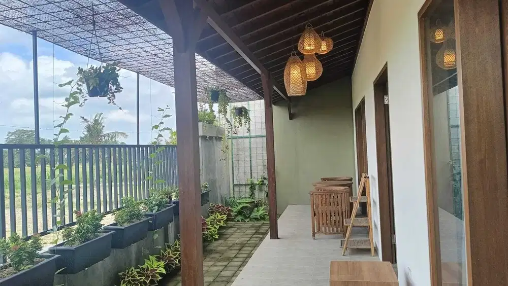 RUMAH CANTIK SIAP HUNI HALAMAN LUAS VIEW SAWAH DI KABA KABA