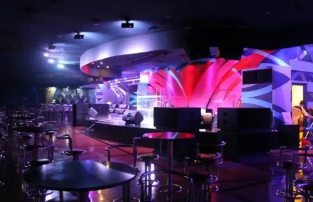 LC DAN SPA KAROKE KHUSUS WANITA