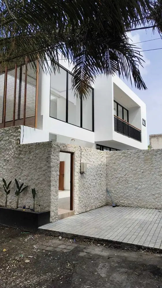 FOR RENT VILLA BARU BAGUS 2BR KAWASAN STARTEGIS NUSA DUA