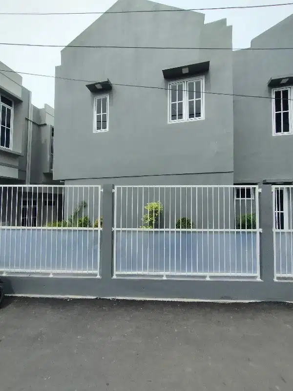 Di jual rumah paling bagus paling murah di utan kayu jakarta timur