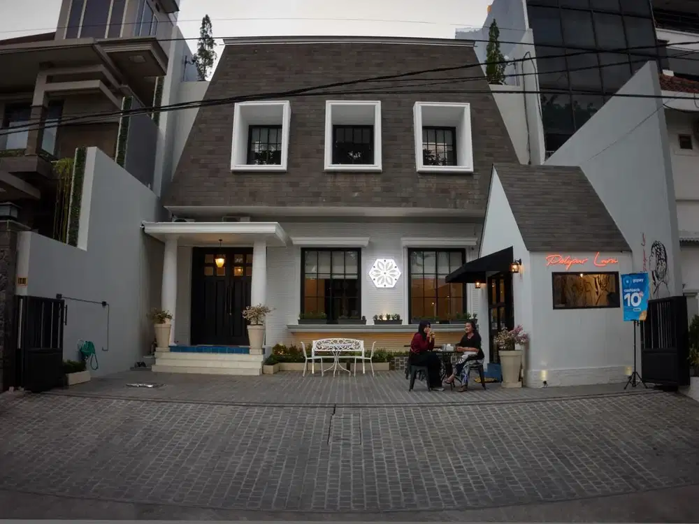 DI JUAL MOOI GUEST HOUSE SURABAYA